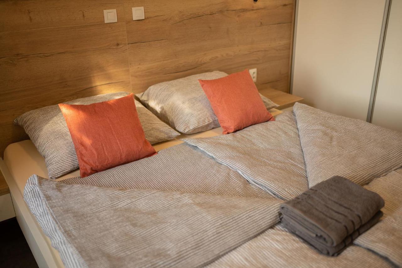 Apartsee Wellness Plzeň Buitenkant foto